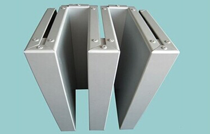 雕（diāo）花鋁單板