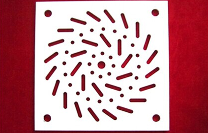 雕（diāo）花鋁單板